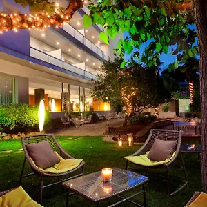 4* Hotel Astari